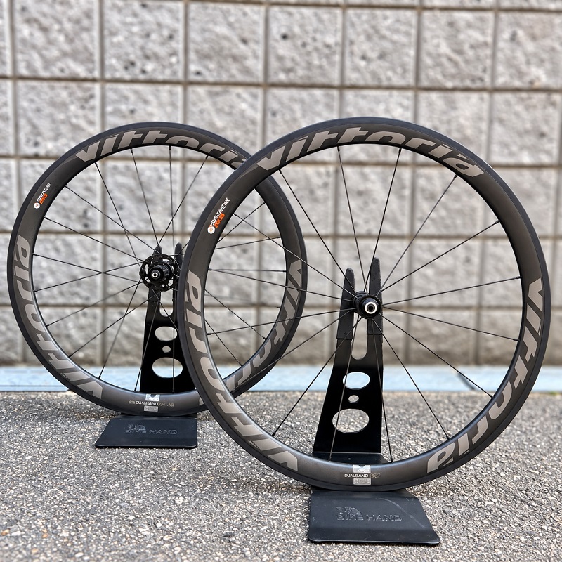【SALE】 Vittoria (ヴィットリア) QURANO (キュラーノ) 46 カーボン チューブラーホイール前後セット シマノ11速