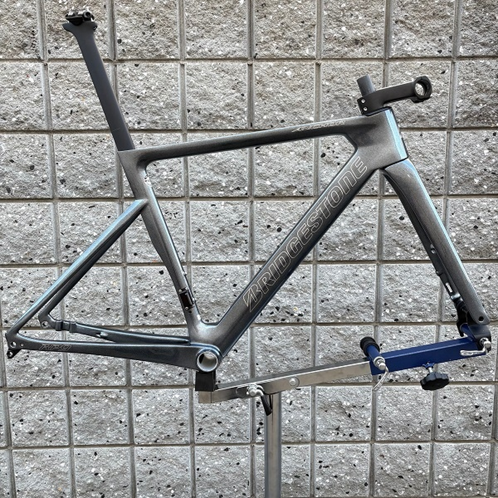 【限定カラー】ANCHOR (アンカー) / BRIDGESTONE (ブリジストン) RP9 カーボンフレーム ロードディスク ディスクロード